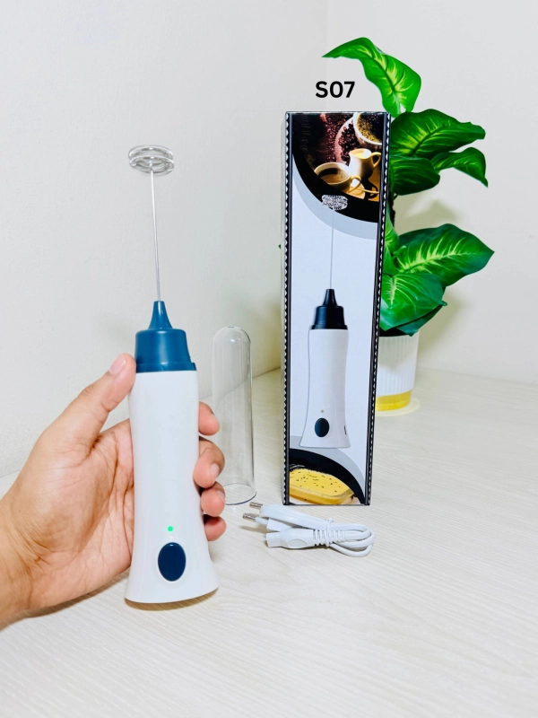 Rechargable Coffee Foamer - Main Thumbnail